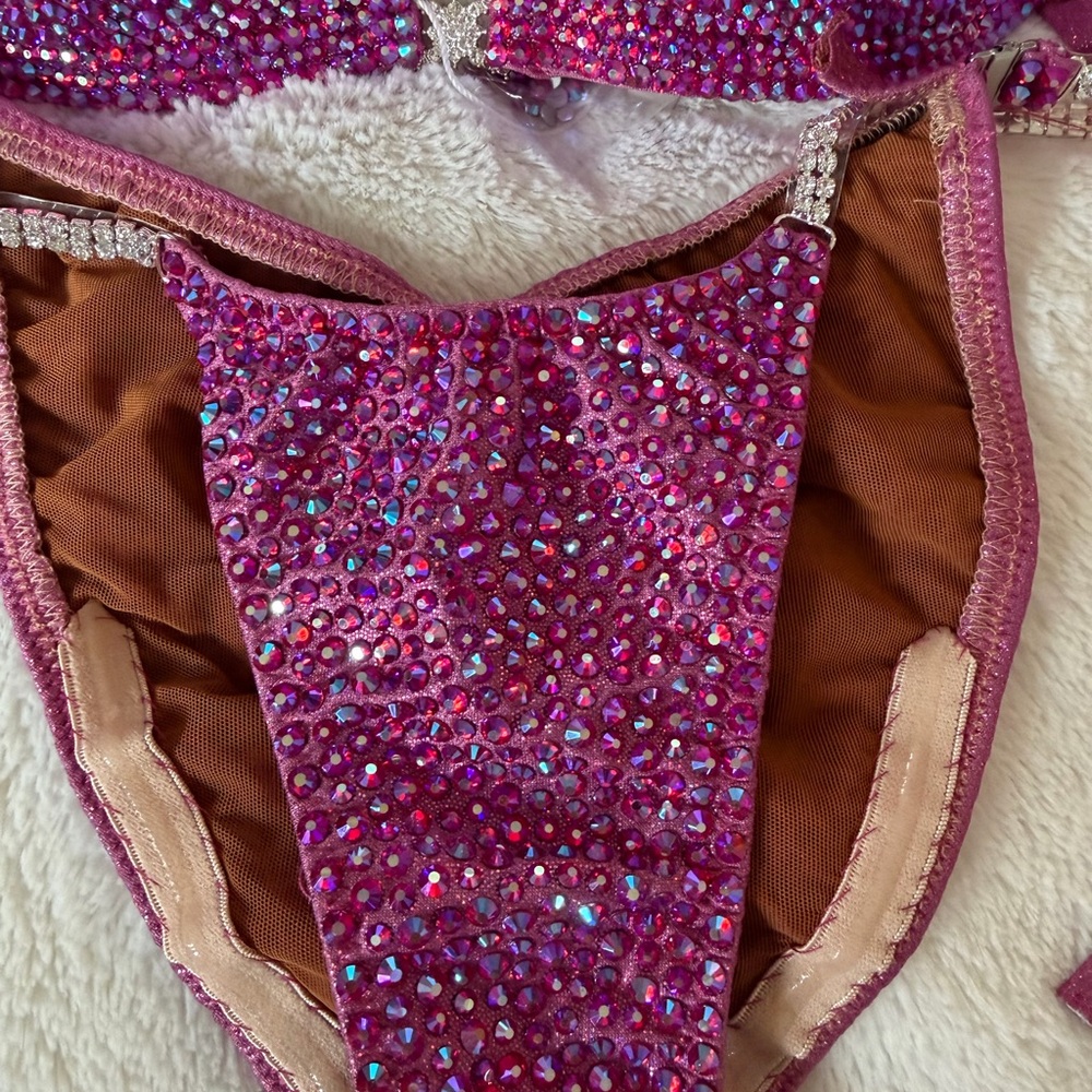 Rhinestone Embellished Pink Bikini Set - Picture 4 of 6